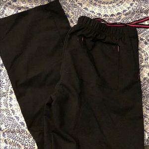 Woman’s Scrubstar scrub pants